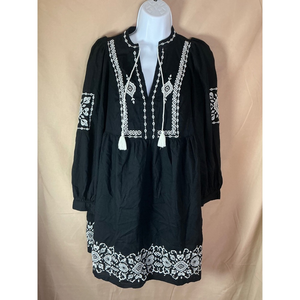 Old Navy Embroidered Boho Mini Dress Womens XS Black Excellent Tassel Babydoll